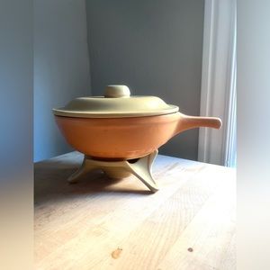 Vintage Midcentury Modern MCM Casserole Lidded Dish Bowl Pot Large Mustard USA